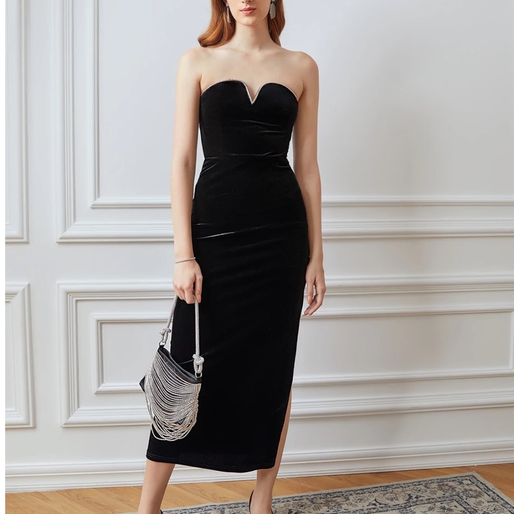 NWT strapless velvet midi dress